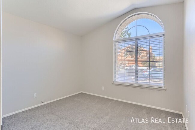 Building Photo - 1617 Rio Bravo Dr