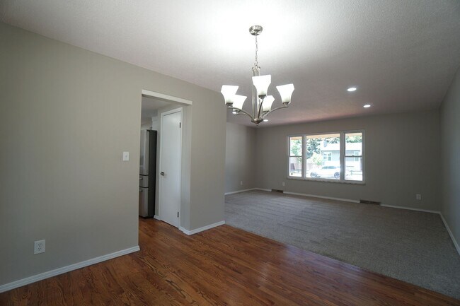 Building Photo - 5007 Alta Loma Rd