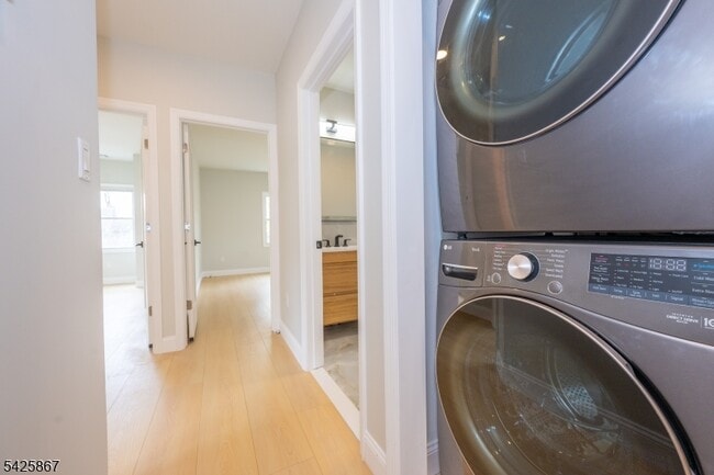 Building Photo - 59 Watchung Plaza