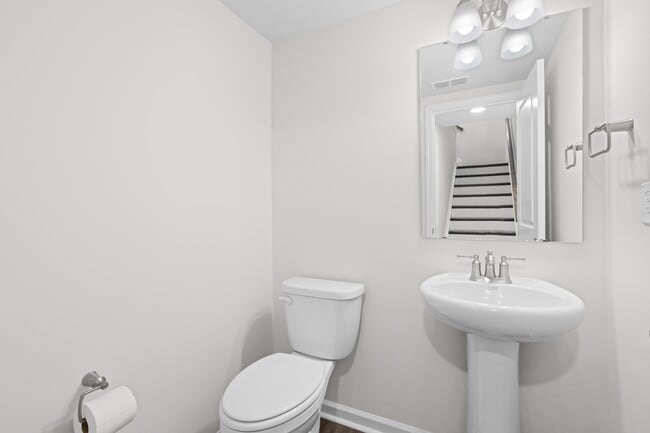 Building Photo - 2136 Grouse Ski Cir