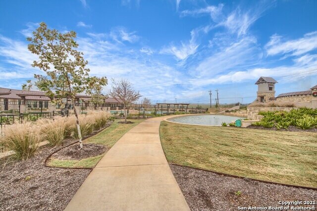 Building Photo - Welcome to this beautifully maintained 4-bedroom, 2-bathroom home in the highly desirable Whisper...