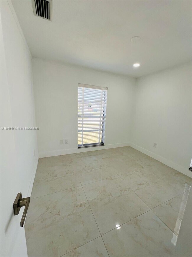 Building Photo - 26045 SW 131st Ct