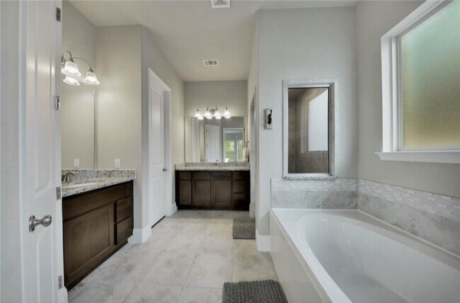 Building Photo - 13214 Itasca Pine Dr