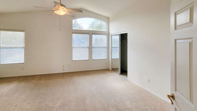 Building Photo - 12138 Wooded Vista Ln