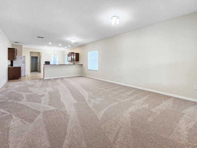 Building Photo - Gorgeous home in Independence!