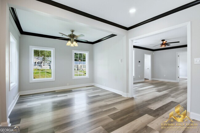 Building Photo - 1439 Westridge Rd SW