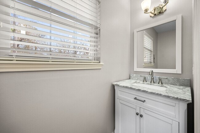 Building Photo - 11426 Cold Spring Dr