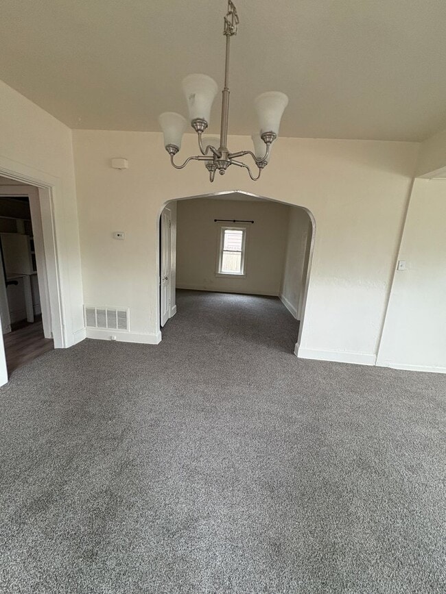 Building Photo - Two Bedroom Single Family Home With Detach...