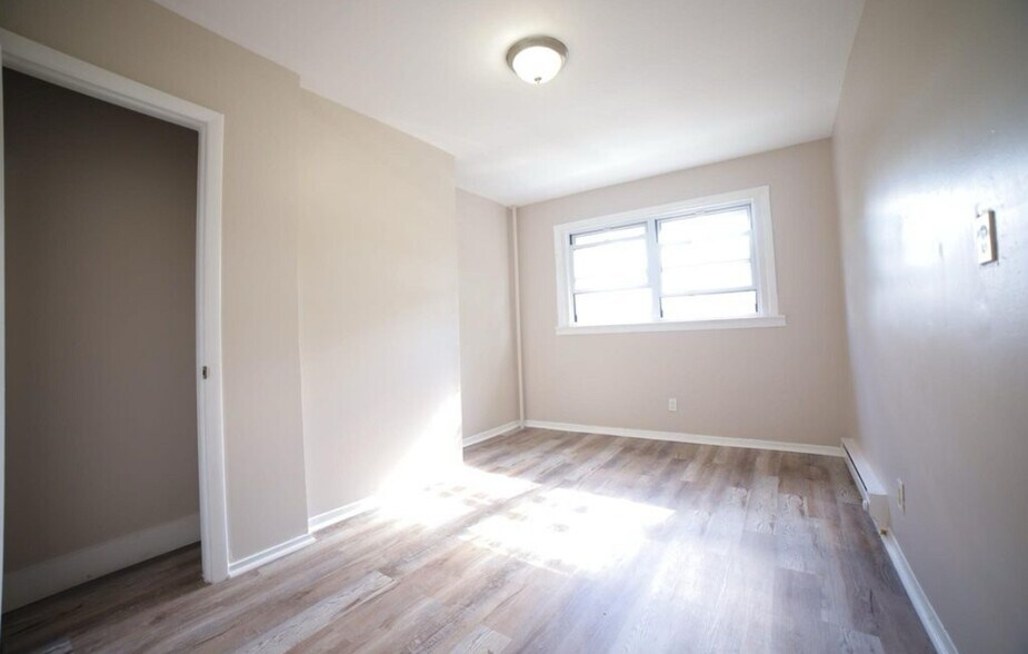 Primary Photo - 214 Fairmount Ave