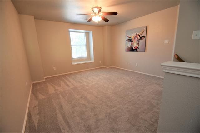 Building Photo - 9328 Warren Dr