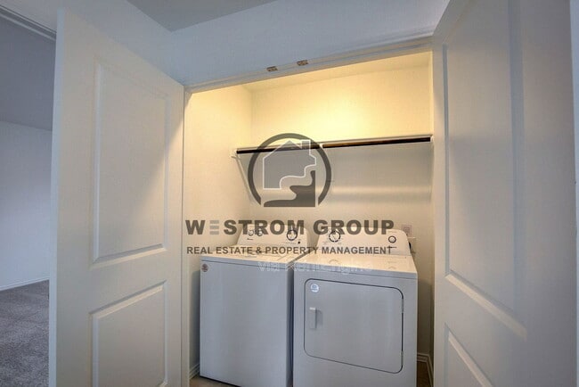 Building Photo - 11831 Arkoma Dr