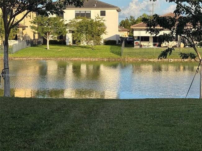 Building Photo - 4435 SW 174th Ave