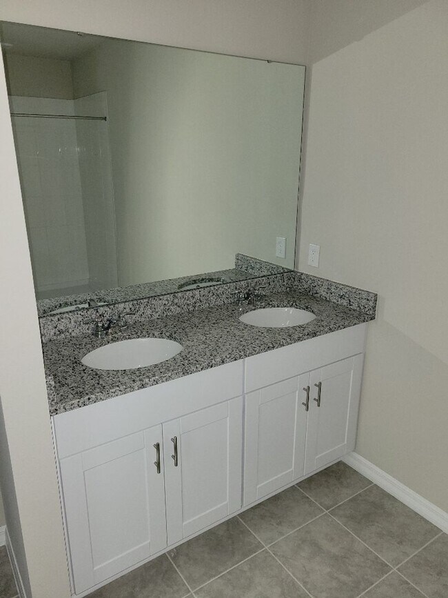 Building Photo - 1281 Oak Vly Dr