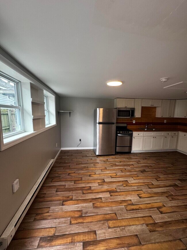 Building Photo - 759 Dakota St