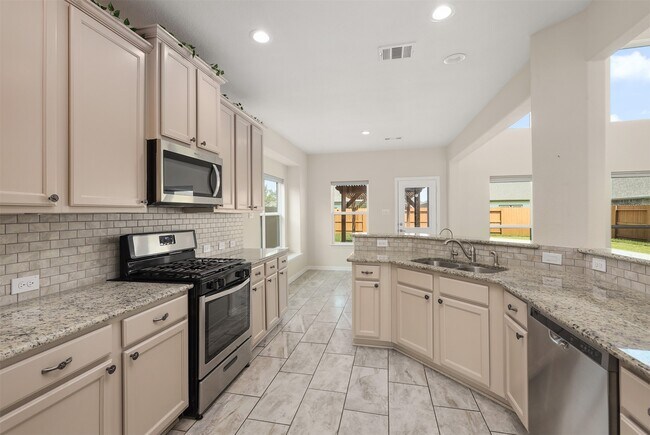 Building Photo - 2425 Village Azalea Dr
