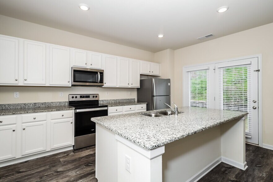 Building Photo - 520 Overo Dr