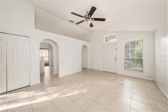 Building Photo - 1020 Brenton Leaf Dr