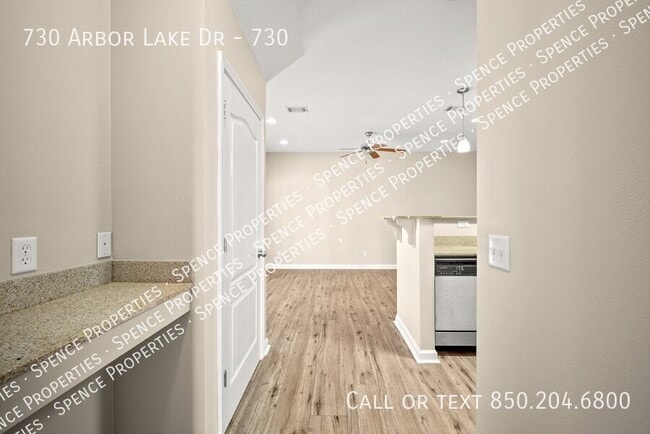 Building Photo - 730 Arbor Lake Dr