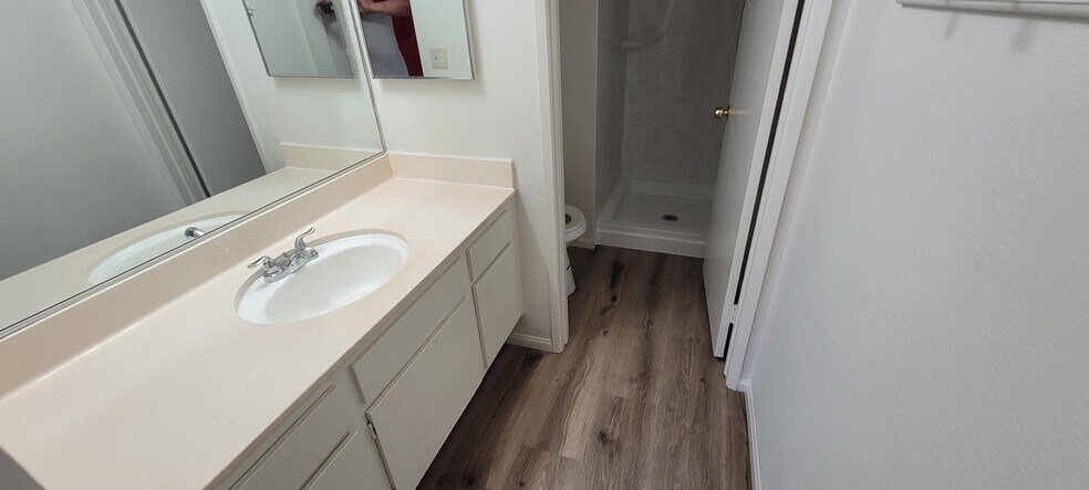 Building Photo - 27925 Tyler Ln