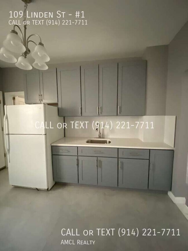 Building Photo - 109 Linden St