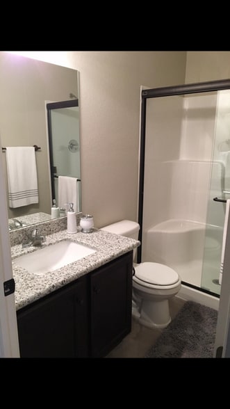 Building Photo - 2846 E 45th Ct N