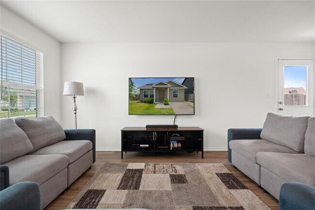Building Photo - 17813 Willacy Cv
