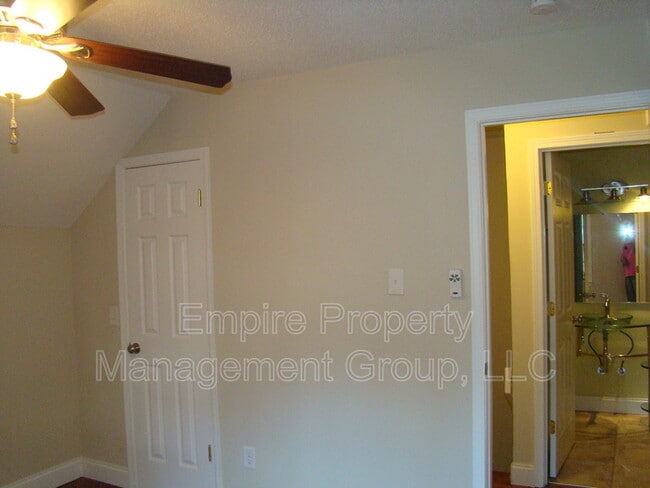 Building Photo - 1607 Willowby St