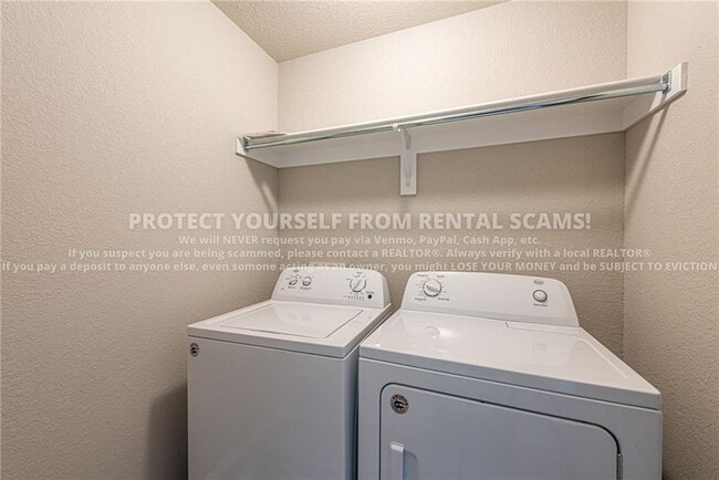 Building Photo - 500 W Fitchberg St