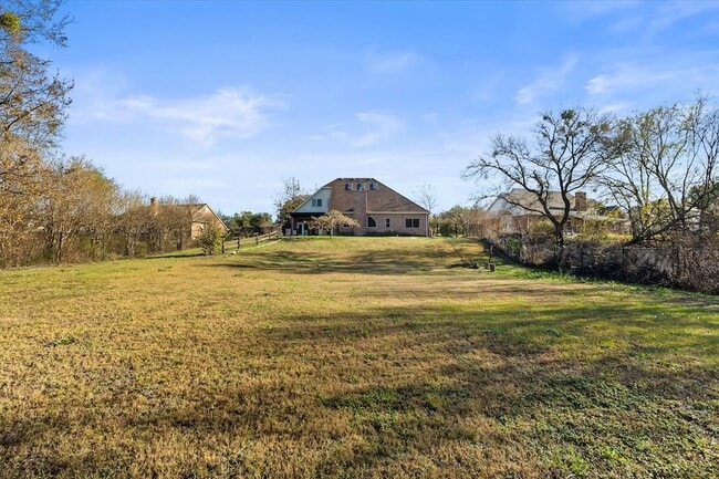 Building Photo - 2045 Chisholm Trail