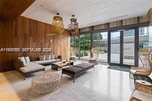 Building Photo - 68 SE 6th St