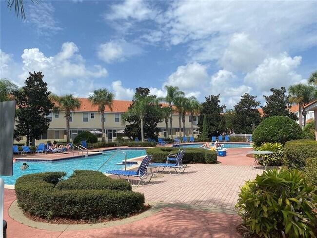 Building Photo - 1141 S Beach Cir