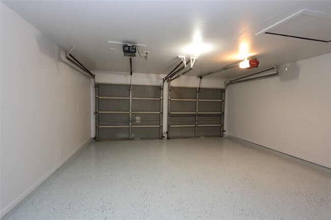 Building Photo - 16243 April Ridge Dr