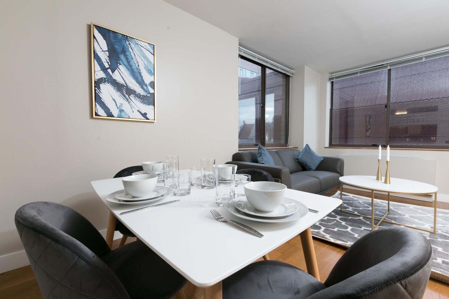 Building Photo - 200 W 88th St