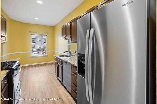 Building Photo - 707 Hatchery Ct