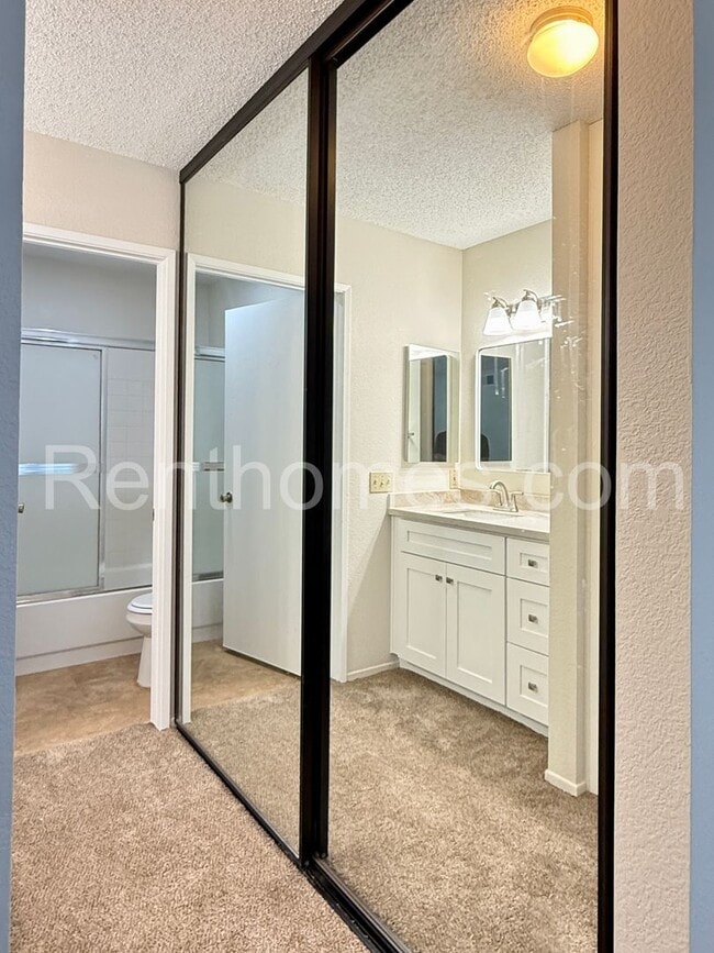 Building Photo - Mira Mesa, 8508 Summerdale Road #18 - Walk to shopping and park!