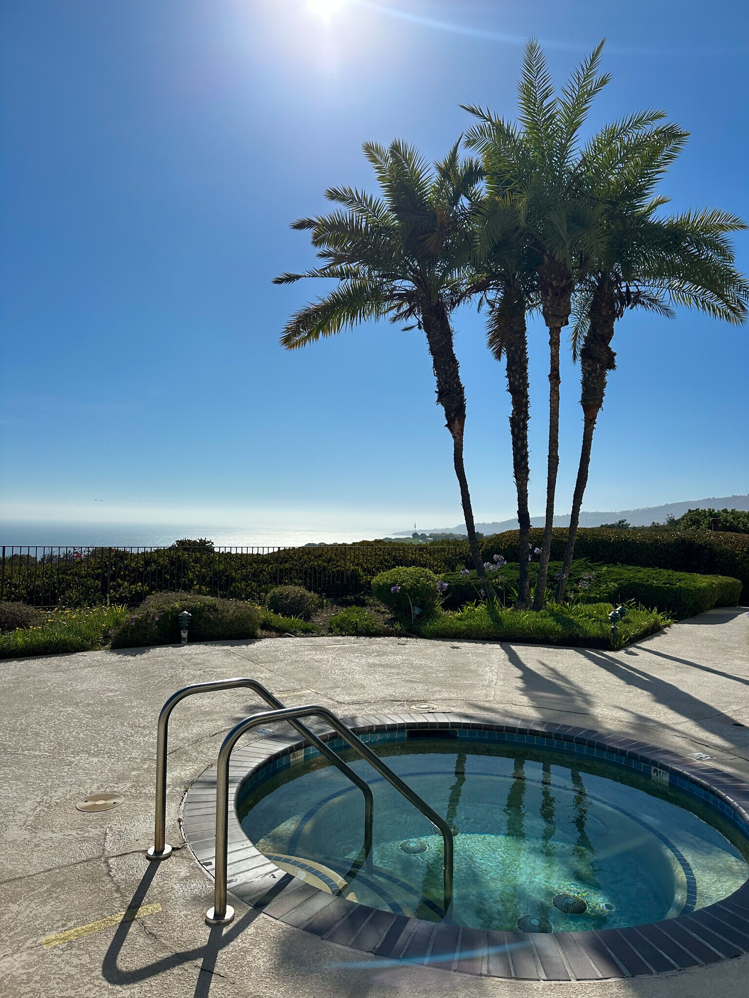 Building Photo - 3200 La Rotonda Dr