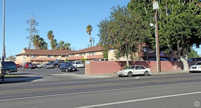 Building Photo - 8651-8661 Wilbur Ave