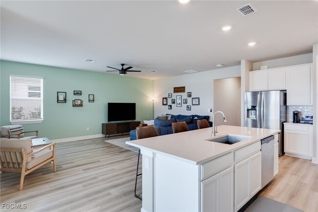 Building Photo - 44216 Saddlewood Ct