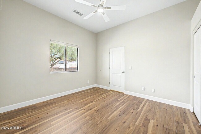 Building Photo - 15452 Chicory Dr