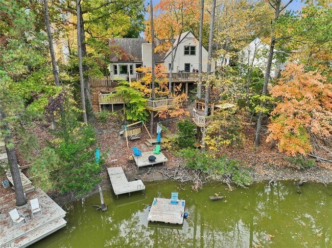 Building Photo - 873 Garrow Rd