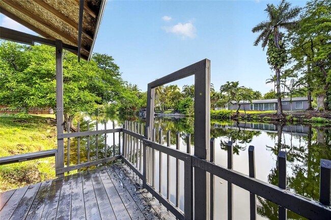 Building Photo - 11665 W Biscayne Canal Rd