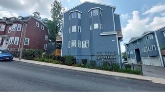 Building Photo - 66 Saint James St