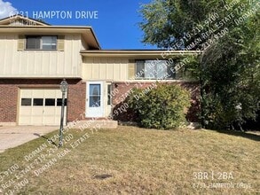 Building Photo - 6731 Hampton Dr