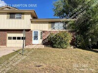 Building Photo - 6731 Hampton Dr