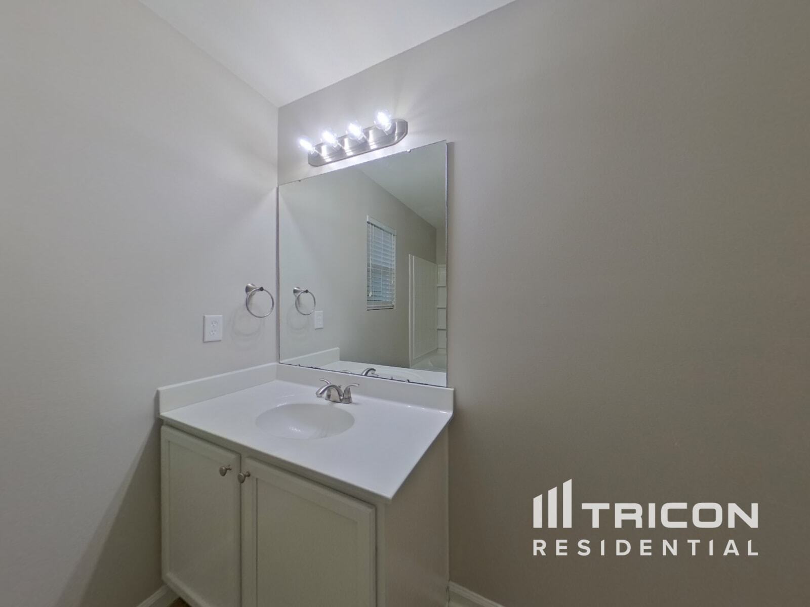 Building Photo - 5318 Artesa Ct
