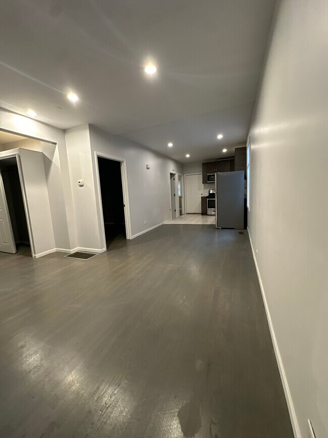 Building Photo - Erie