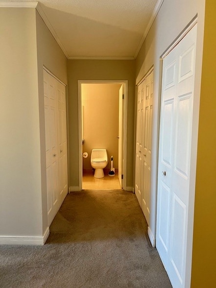 Building Photo - 512 N McClurg Ct