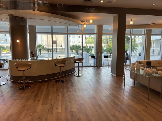 Building Photo - 10275 Collins Ave