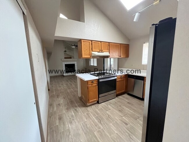 Building Photo - Three Bedroom In East Pointe Estates II