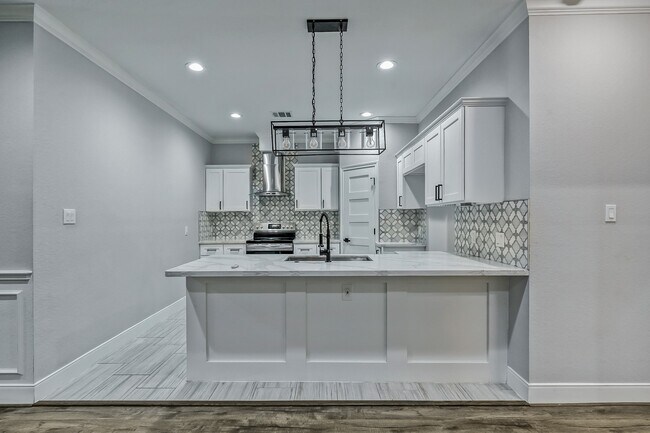Building Photo - 11315 Alcott Dr